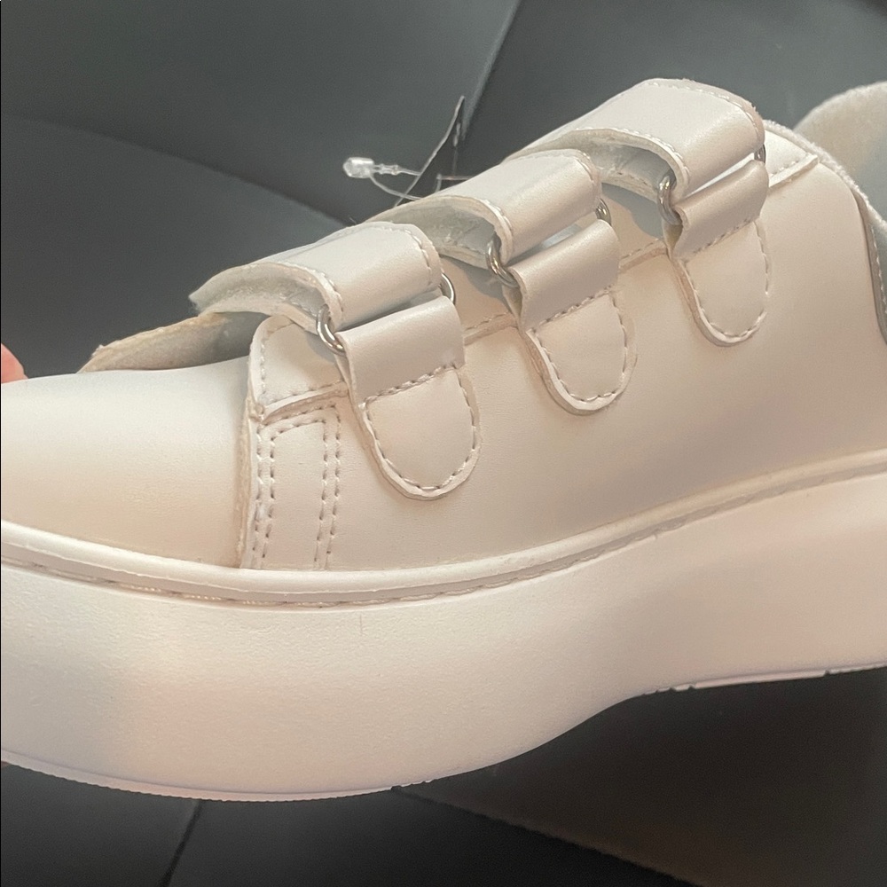 Armani Exchange White Women's Sneakers sz 7 - Picture 8 of 13